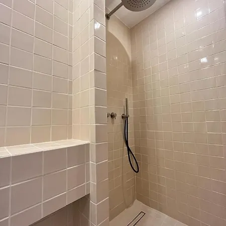 Appartement Design Pour 6 Personnes Pantheon