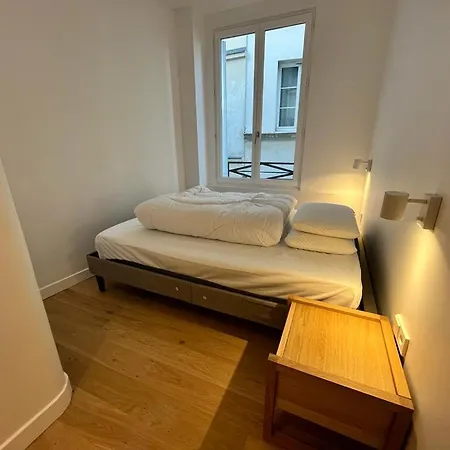 Design Pour 6 Personnes Pantheon Appartement