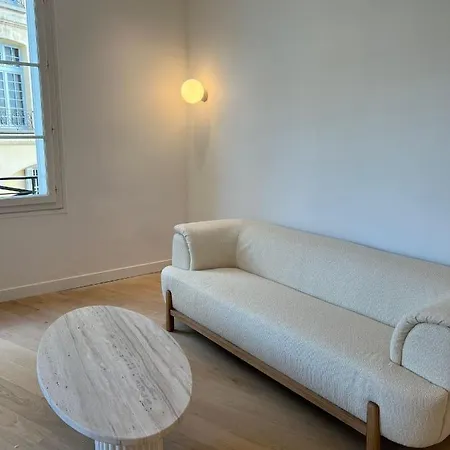Appartement Design Pour 6 Personnes Pantheon