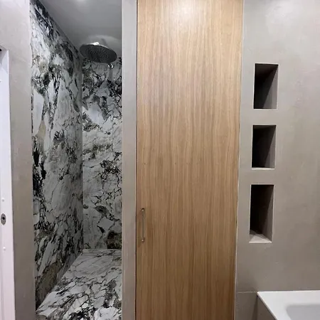 Appartement Design Pour 6 Personnes Pantheon *